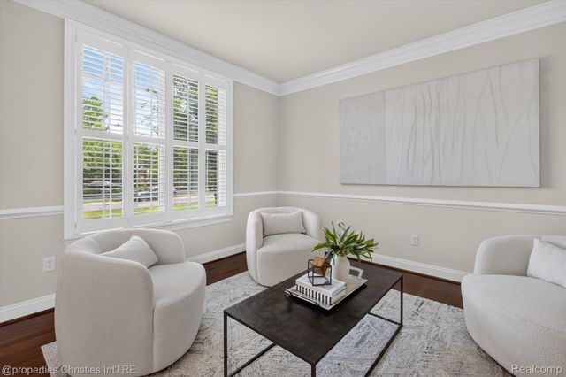 46592 Pinehurst Circle N, Northville Township, MI 48168