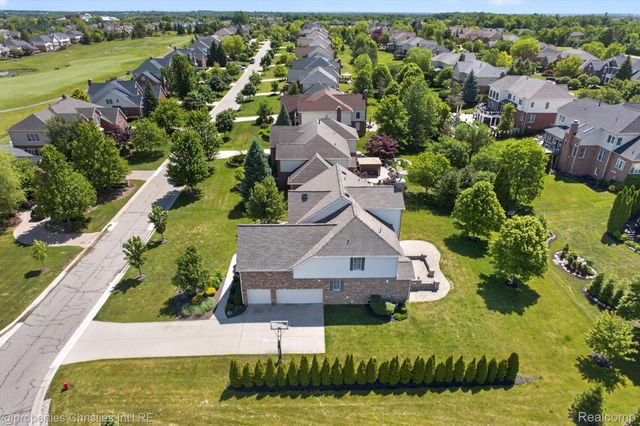 46592 Pinehurst Circle N, Northville Township, MI 48168
