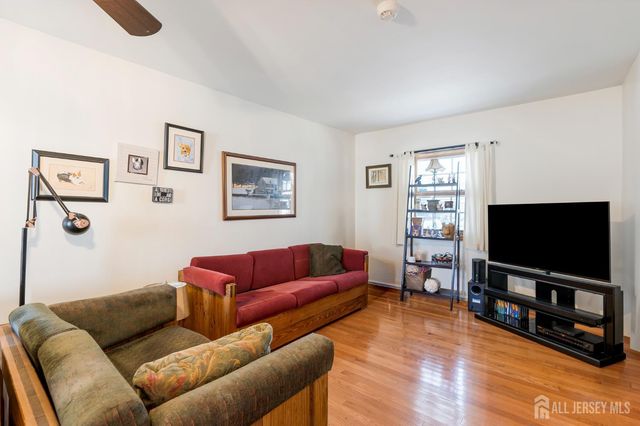 6 Long Street, Piscataway, NJ 08854