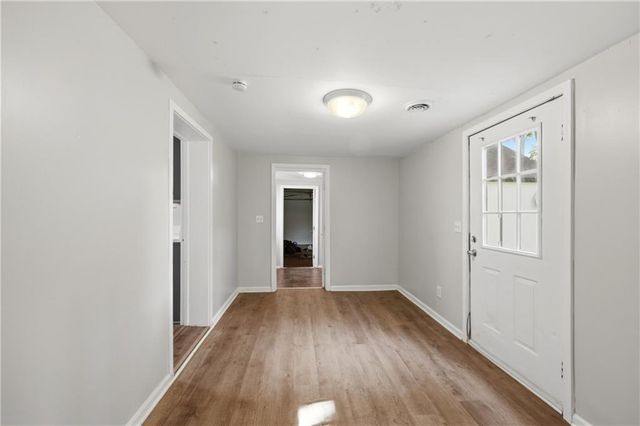 604 NE Douglas Street, Lee's Summit, MO 64063