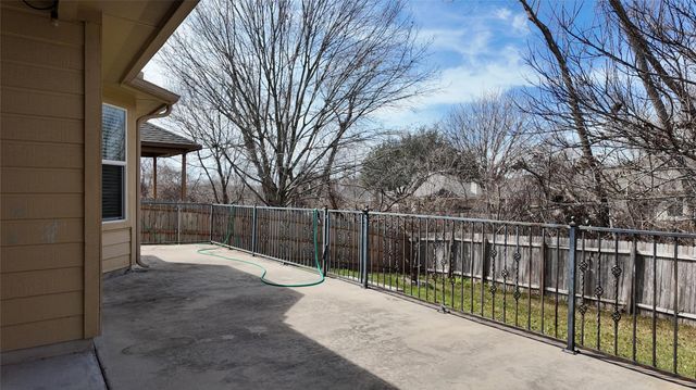 11124 Friendship DR, Austin, TX 78754