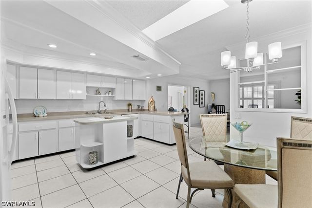 1020 28th AVE N, Naples, FL 34103