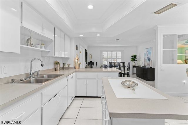 1020 28th AVE N, Naples, FL 34103
