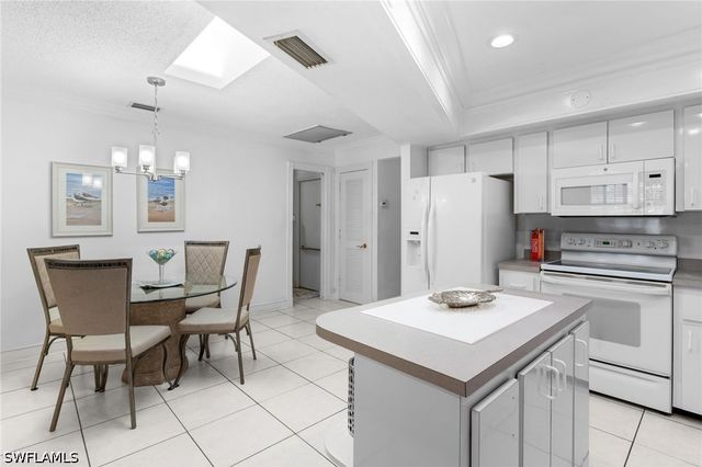 1020 28th AVE N, Naples, FL 34103