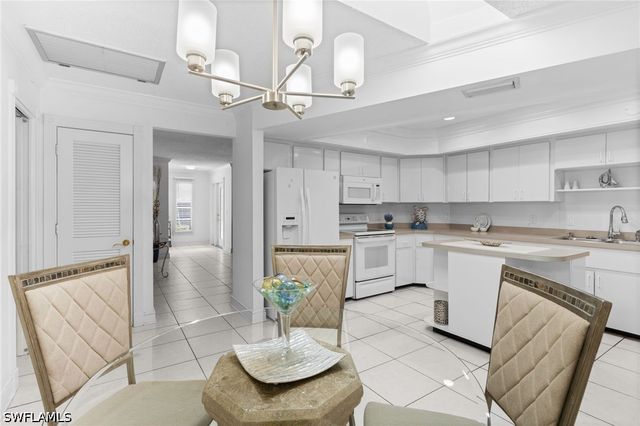 1020 28th AVE N, Naples, FL 34103