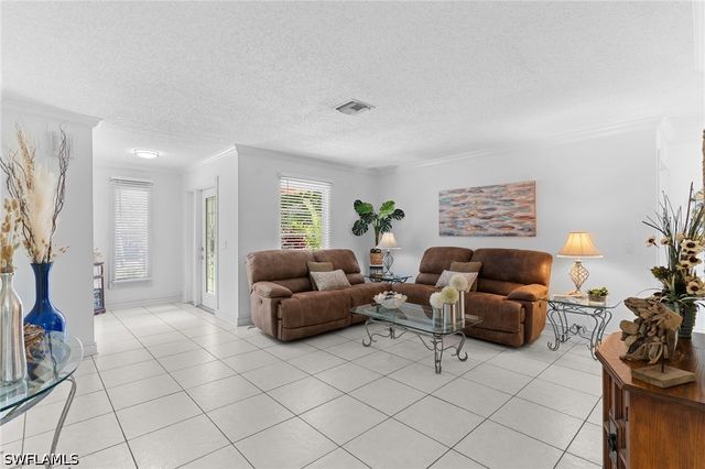 1020 28th AVE N, Naples, FL 34103