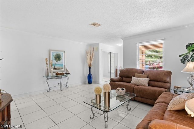 1020 28th AVE N, Naples, FL 34103