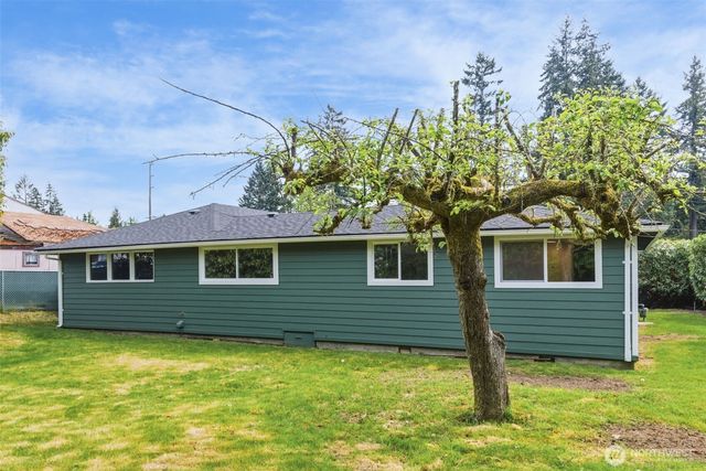 4737 SE Foss Road, Port Orchard, WA 98366