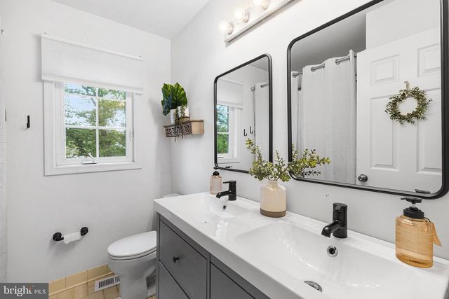 790 CONCORD RD, Glen Mills, PA 19342
