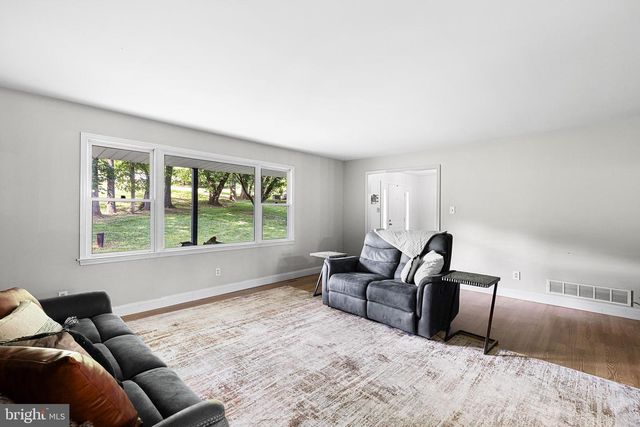 790 CONCORD RD, Glen Mills, PA 19342