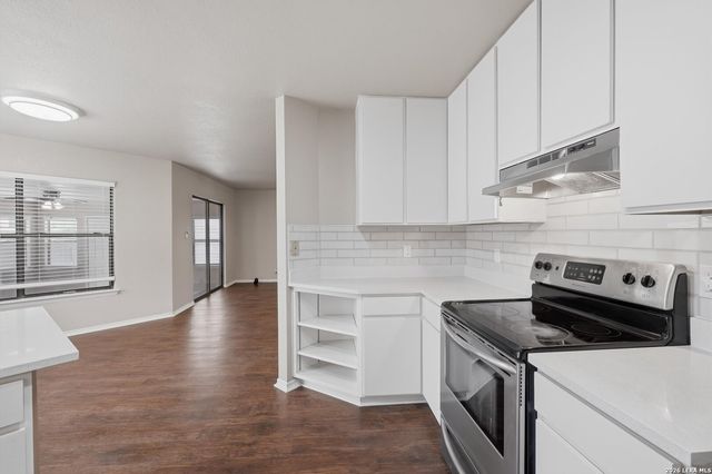 9827 echo plain, San Antonio, TX 78245