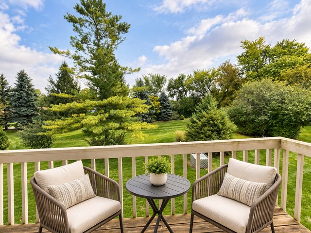 215 Brett Circle C, Wauconda, IL 60084