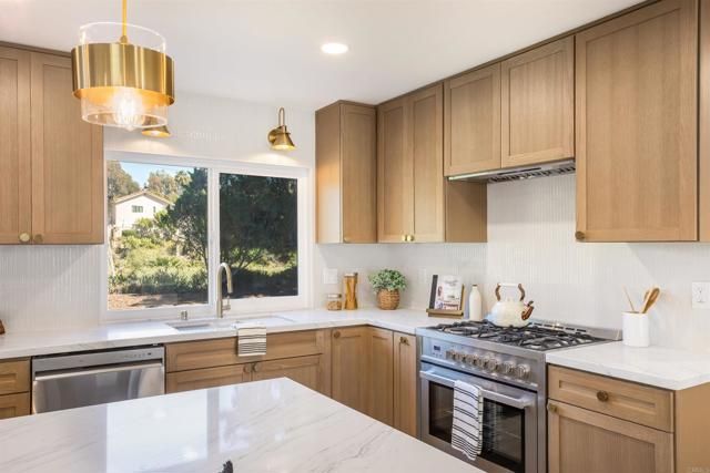 3810 sierra Morena ave, Carlsbad, CA 92010