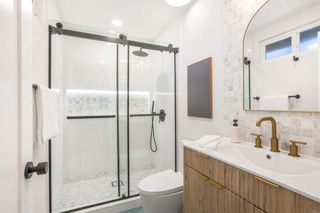 3810 sierra Morena ave, Carlsbad, CA 92010