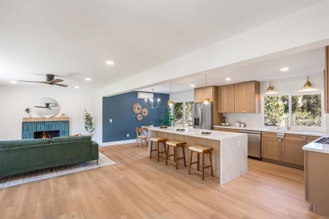 3810 sierra Morena ave, Carlsbad, CA 92010