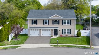 20 Twin Oaks Terrace, Milford, CT 06460