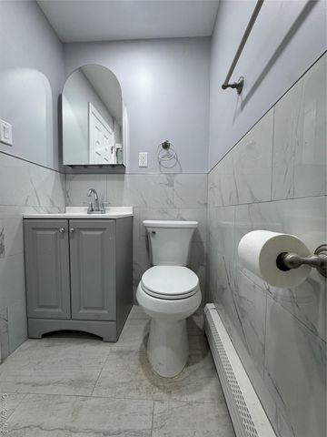 771 E 216th Street, Bronx, NY 10467