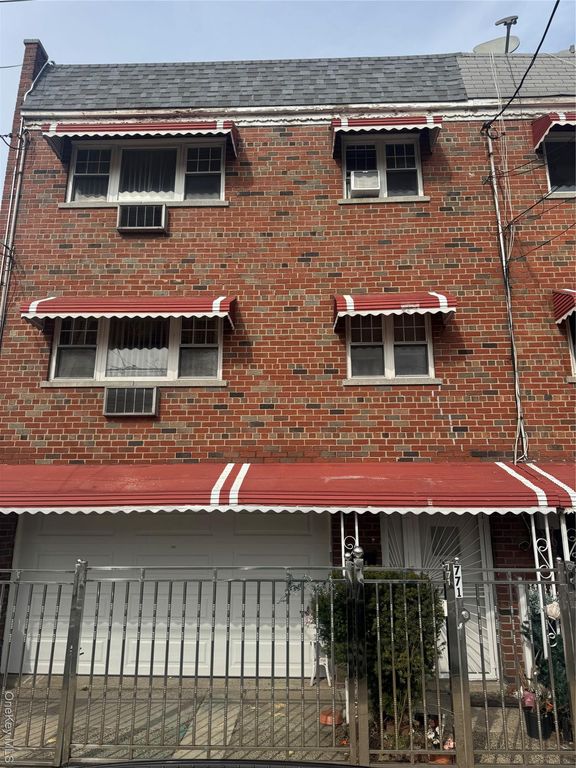 771 E 216th Street, Bronx, NY 10467