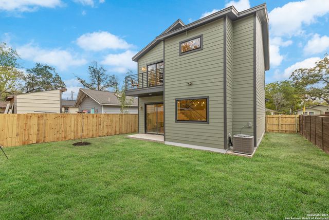 235 Oelkers, San Antonio, TX 78204