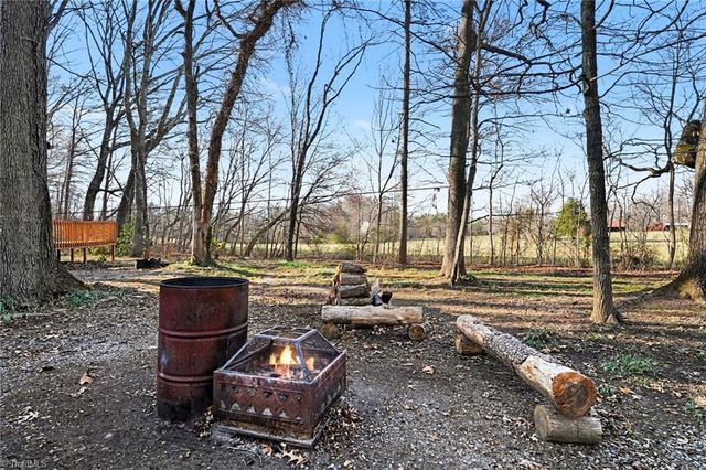 1289 Piney Grove Road, Kernersville, NC 27284