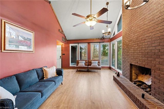 1289 Piney Grove Road, Kernersville, NC 27284