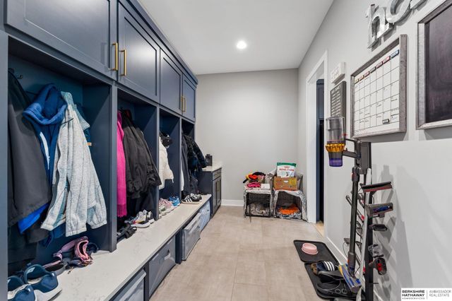 4215 S 230Th Plaza, Elkhorn, NE 68022