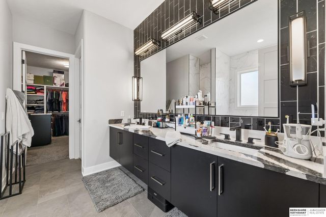 4215 S 230Th Plaza, Elkhorn, NE 68022