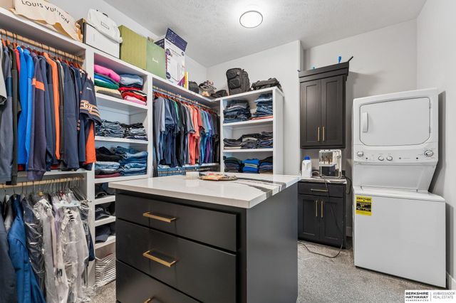 4215 S 230Th Plaza, Elkhorn, NE 68022