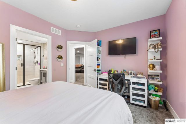 4215 S 230Th Plaza, Elkhorn, NE 68022