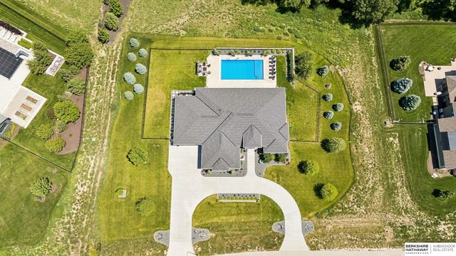 4215 S 230Th Plaza, Elkhorn, NE 68022