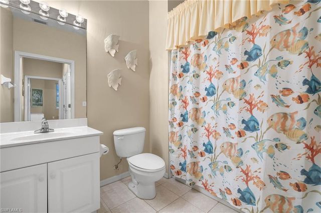 20061 Sanibel View CIR # 203, Fort Myers, FL 33908