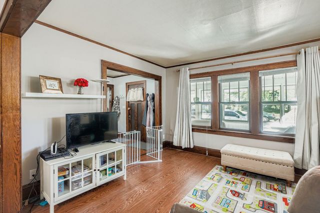 645 Gotzian Street, Saint Paul, MN 55106