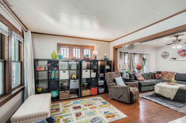 645 Gotzian Street, Saint Paul, MN 55106