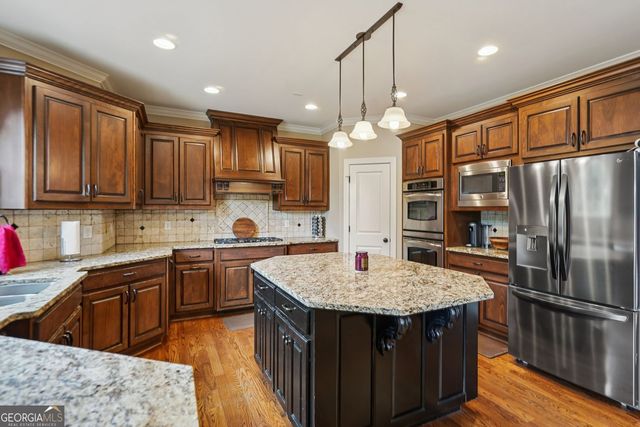362 Grassmeade Way, Snellville, GA 30078