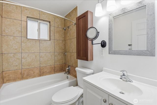 4404 SE 3rd Place, Renton, WA 98059