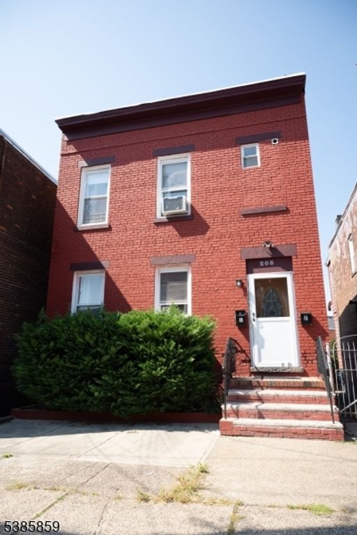 208 E 16Th St, Paterson City, NJ 07524