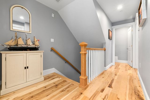 87 Bridge St Unit 2 2, Salem, MA 01970
