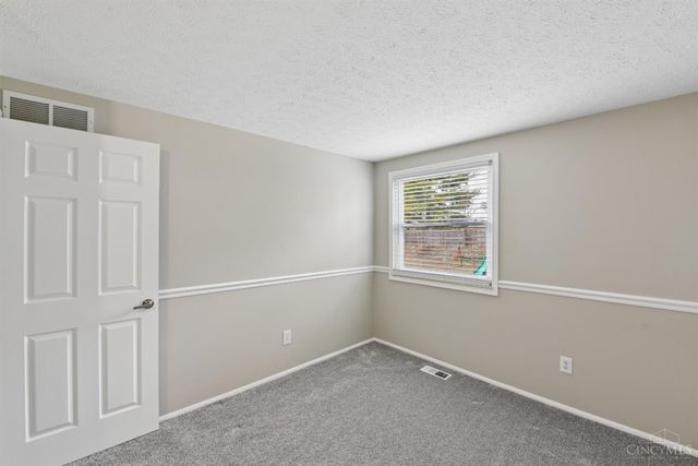 119 Mackie Lane, Harrison, OH 45030