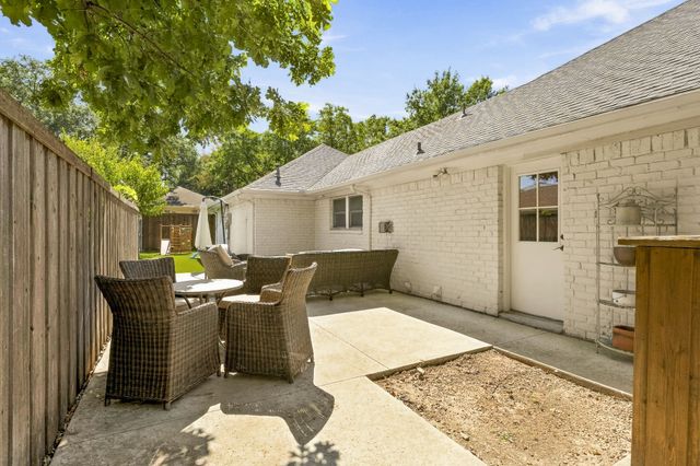 6438 Mccommas Boulevard, Dallas, TX 75214