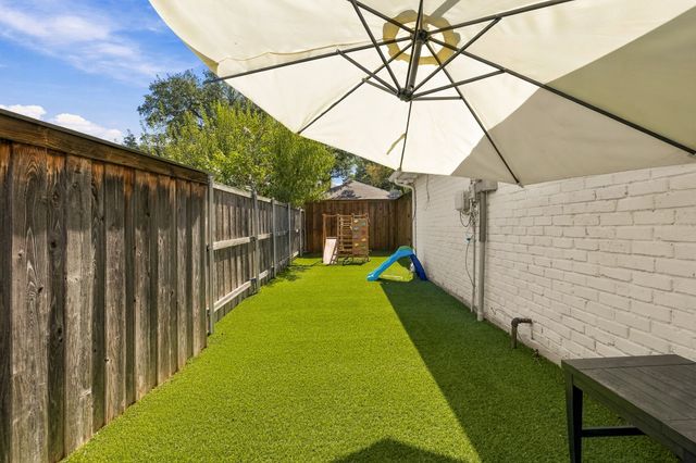 6438 Mccommas Boulevard, Dallas, TX 75214