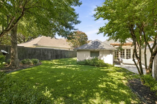 6438 Mccommas Boulevard, Dallas, TX 75214