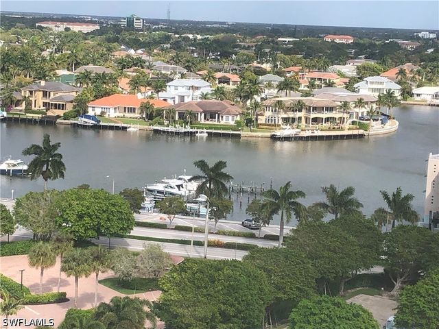 4551 Gulf Shore BLVD N 306, Naples, FL 34103