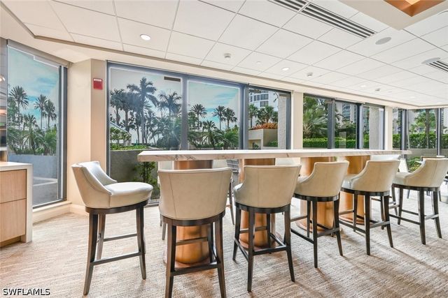 4551 Gulf Shore BLVD N 306, Naples, FL 34103