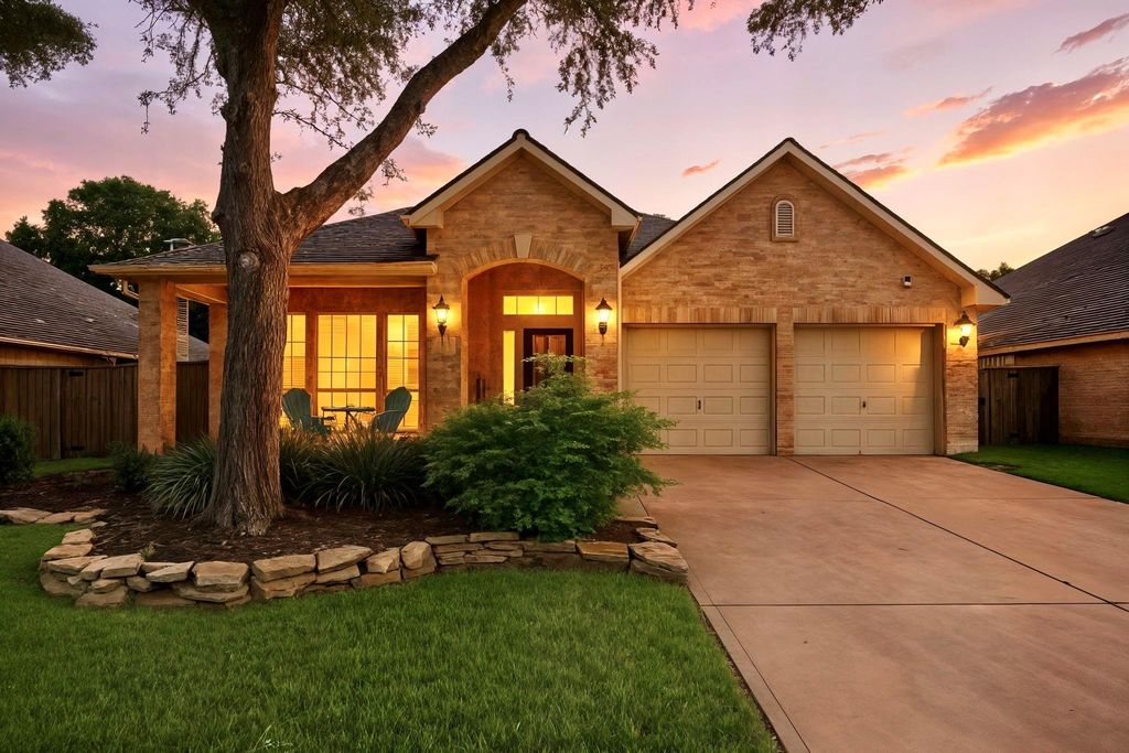 1842 River Trail, Sugar Land, TX 77479