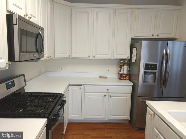 46164 AISQUITH TER, Sterling, VA 20165