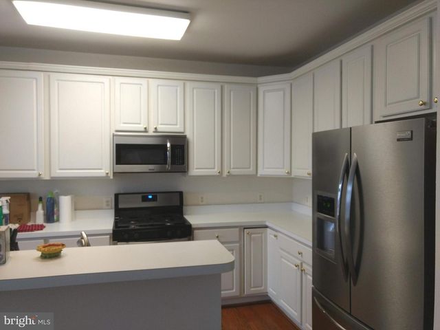 46164 AISQUITH TER, Sterling, VA 20165