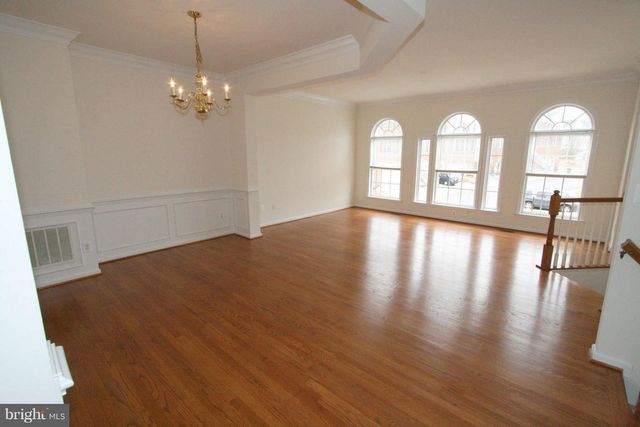 46164 AISQUITH TER, Sterling, VA 20165