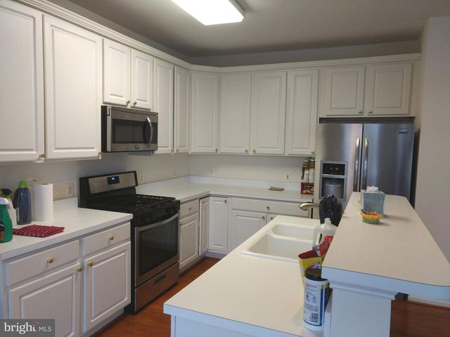 46164 AISQUITH TER, Sterling, VA 20165