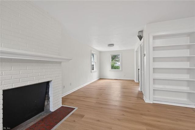 945 17th ST, Newport News, VA 23607