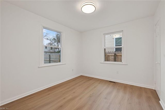 945 17th ST, Newport News, VA 23607